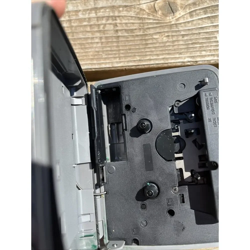 Sony Walkman WM-SXF10 Sports Radio Cassette Player AM/FM Parts Repair